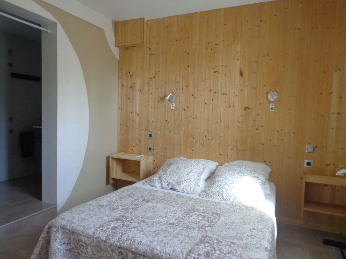 Gites du Mas Gibert à SAUSSINES entre Nimes et Montpellier Extérieur photo